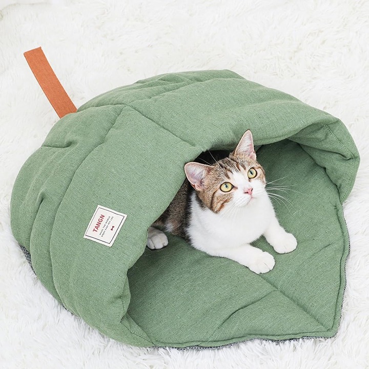 Cat Sleeping Bag Linen Fabric for Indoor Puppy and Kitten Green