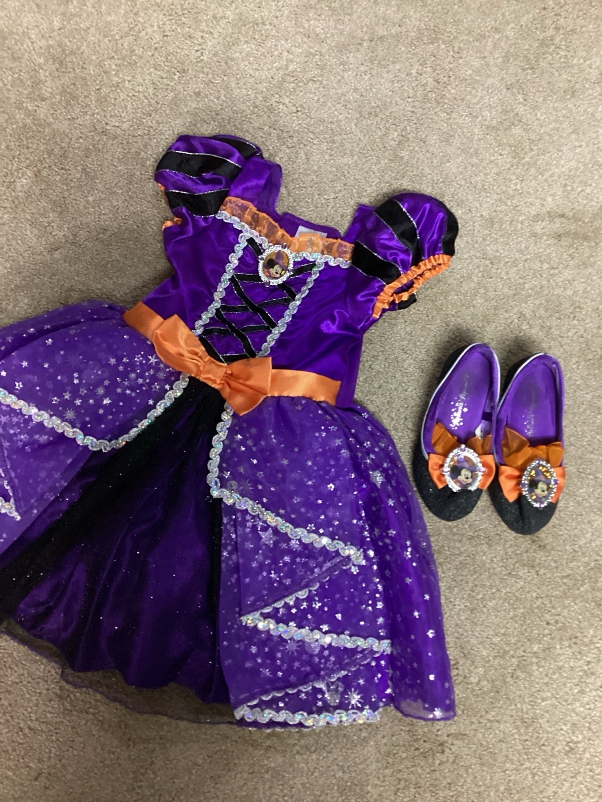 Costume Disney Store Minnie Mouse dress sz 3 & shoes 9/10