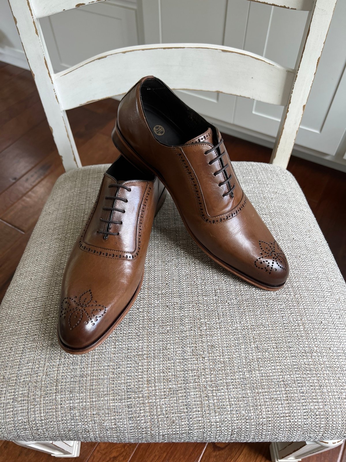 New Marc Joseph New York Men's Leather Gold Collection Dress Oxford with Medalli