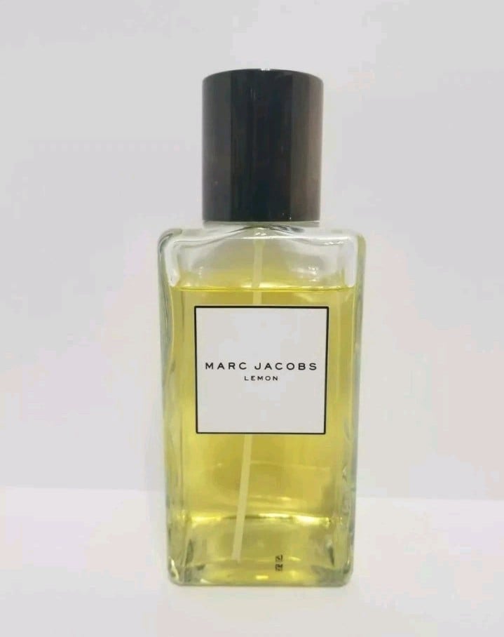MARC JACOBS LEMON Edt Spray Perfume for Women (Huge 10oz ~ 90% Level) Vintage