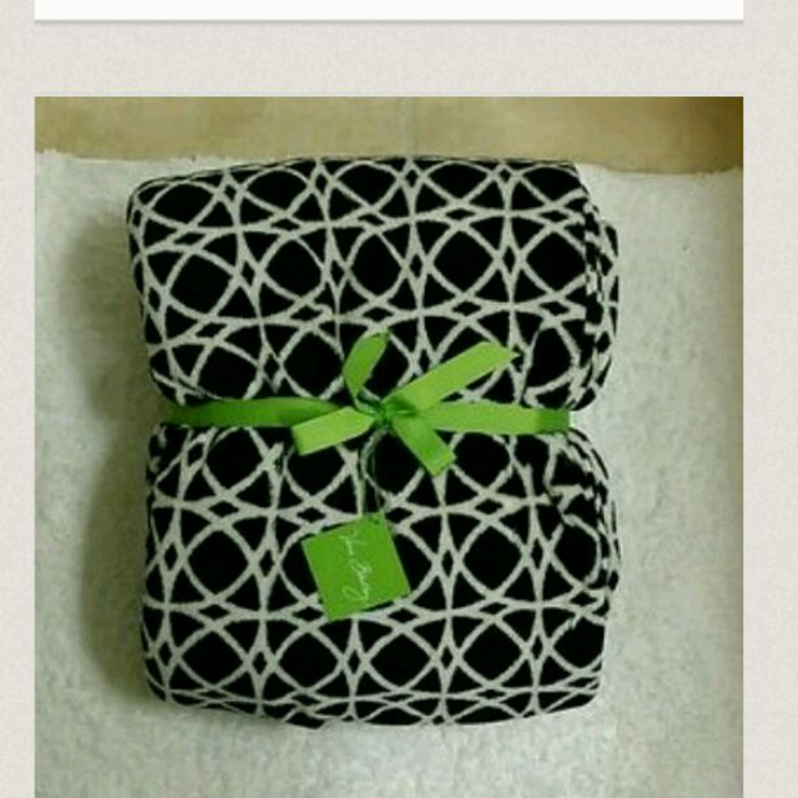 Nwt Vera Bradley throw blanket