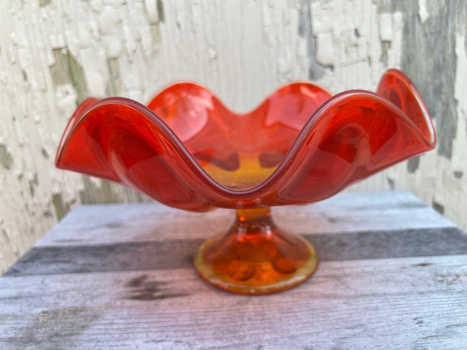 Mid-century vintage Viking glass Amberina pedestal bowl vase