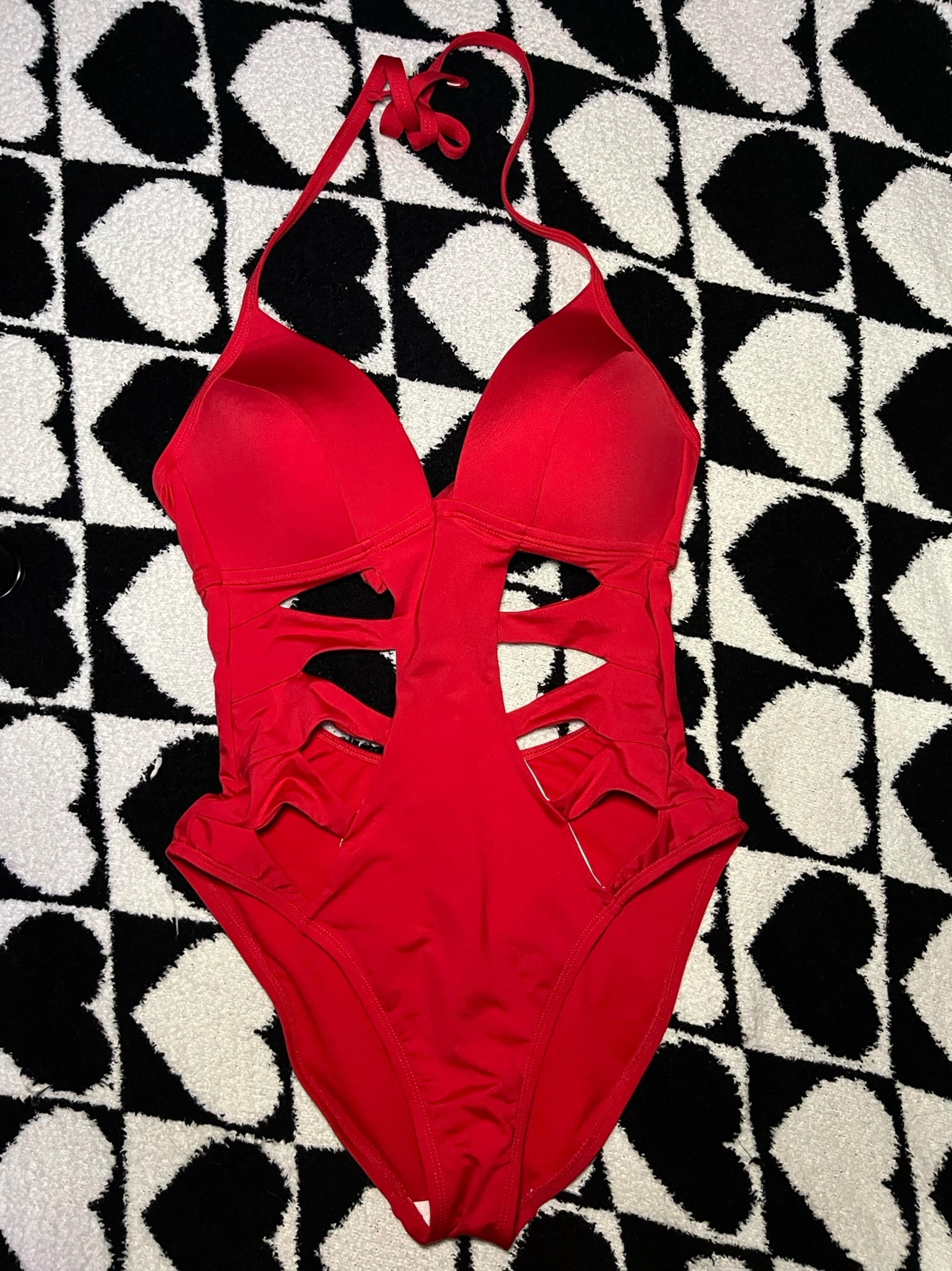 One peice bath suit