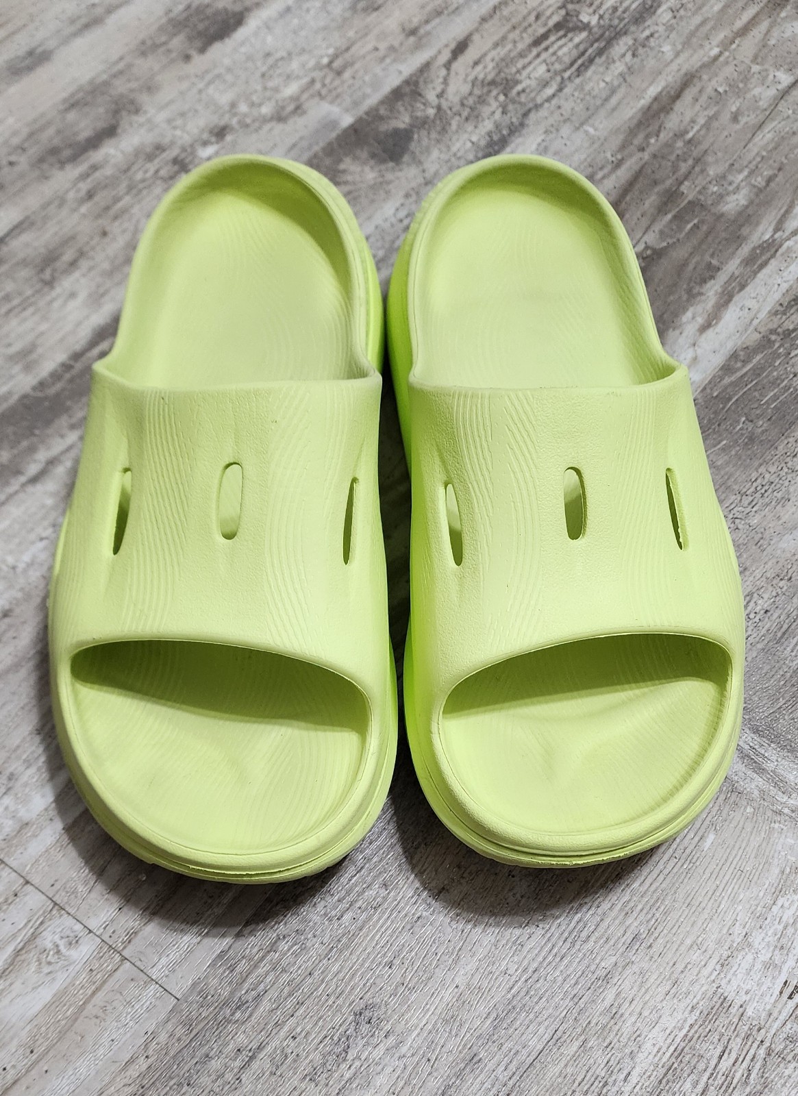 Hoka One One ORA Recovery Slide 3 Yellow Slip On Men's Size 10