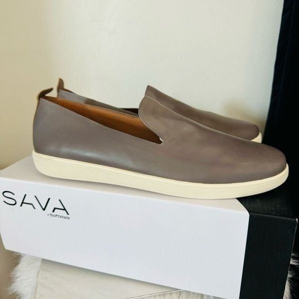 SAVA Nell Flat Italian Leather Slip on Shoe, Size 11.5/12, Euro 42, Gray, NWT