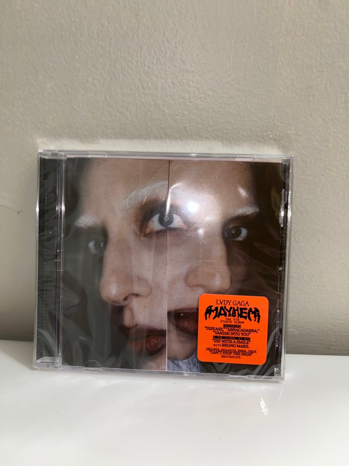 lady gaga MAYHEM CDサインアートカード MAYHEM Store Exclusive CD + Signed Art Card - Lady Gaga