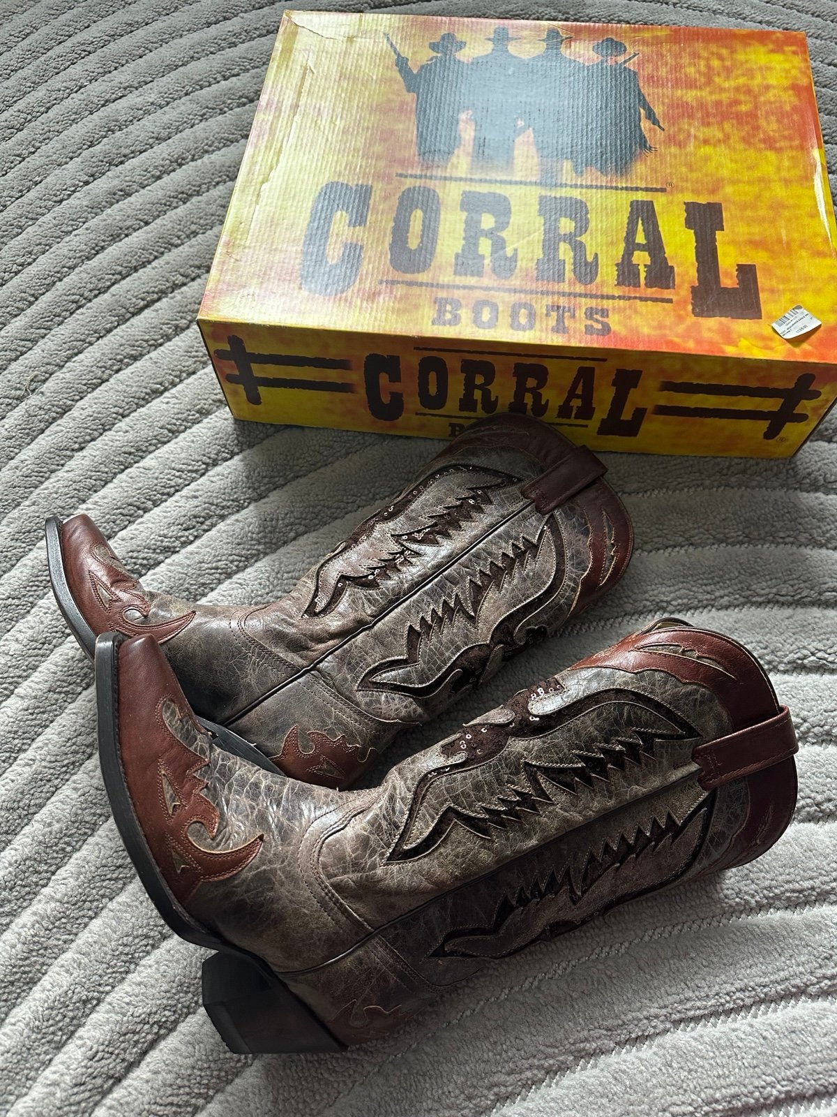 Corral cowboy boots