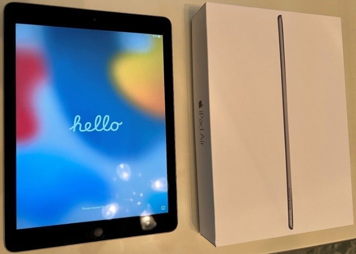 GREAT Apple iPad Air 2 - 128GB Wi-Fi - 2nd Generation Touch ID Tablet