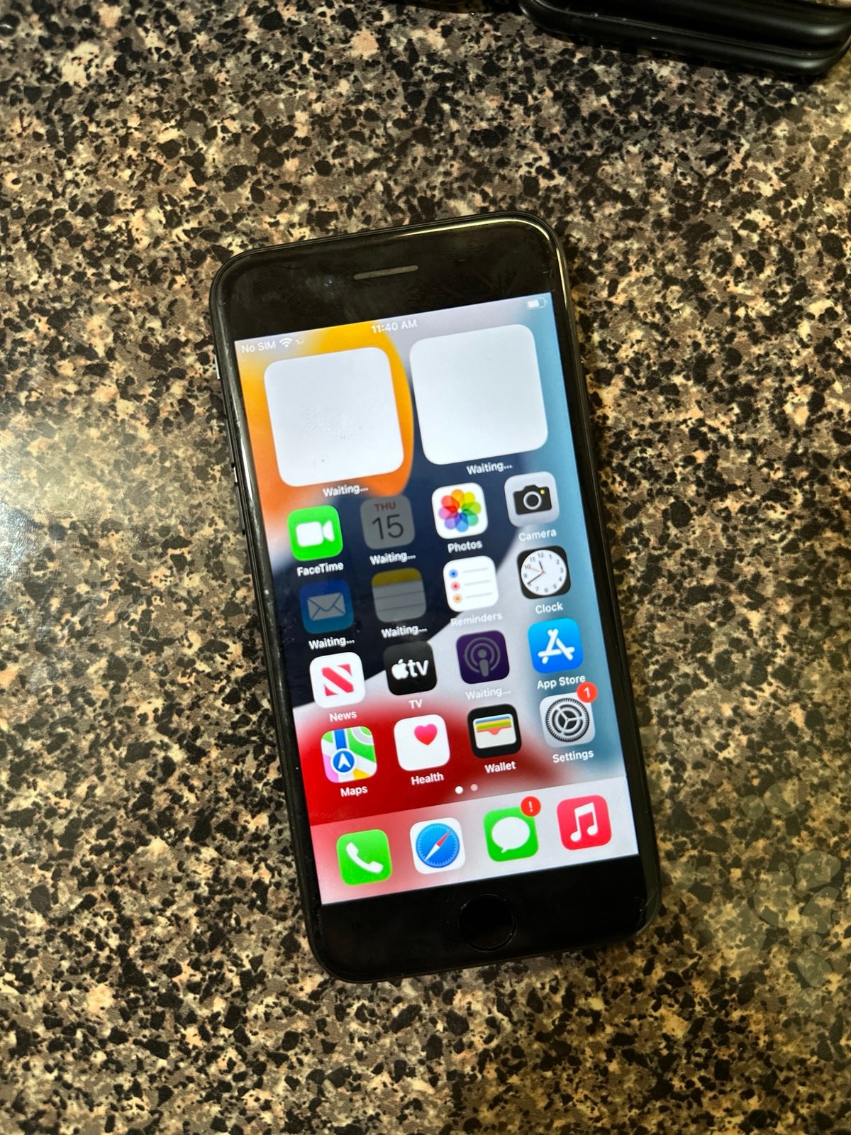 IPhone 7 128GB Unlocked for any carrier small crack on side of screen
