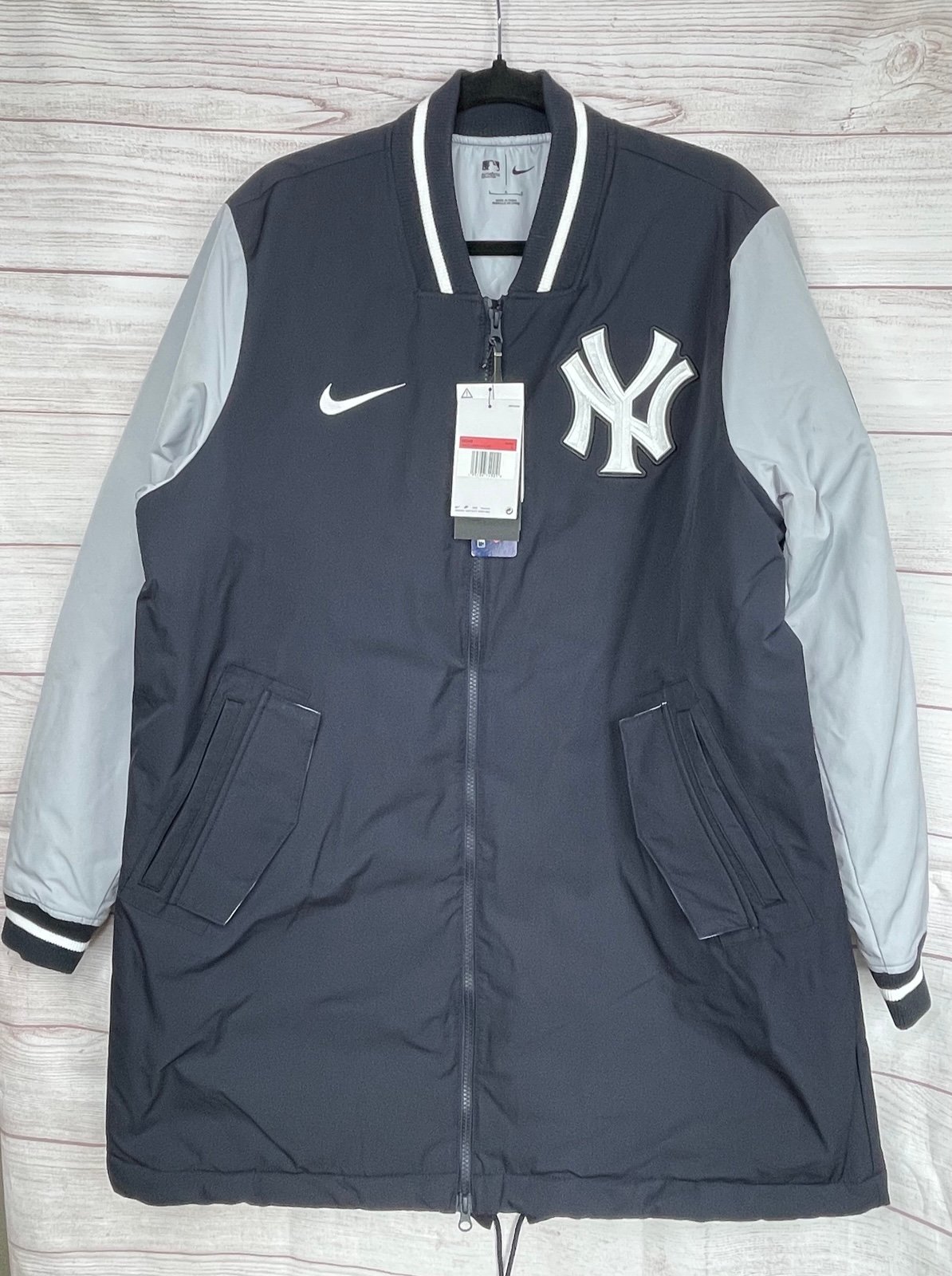 NEW Nike New York Yankees MLB Authentic Dugout Jacket Men's Size L