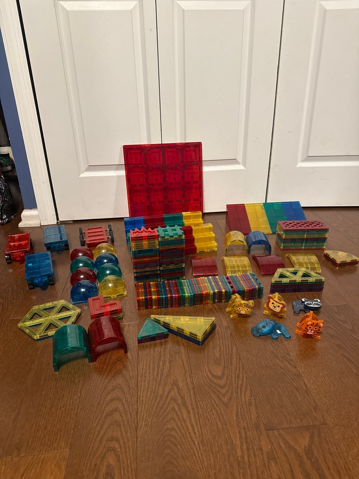 Off Brand Shapemags Magnetic Tiles Specialty Pieces 170+