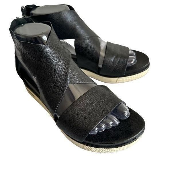 Eileen Fisher Black Leather Crossed Straps Sandals Wedge Women Size 7.5 Open Toe