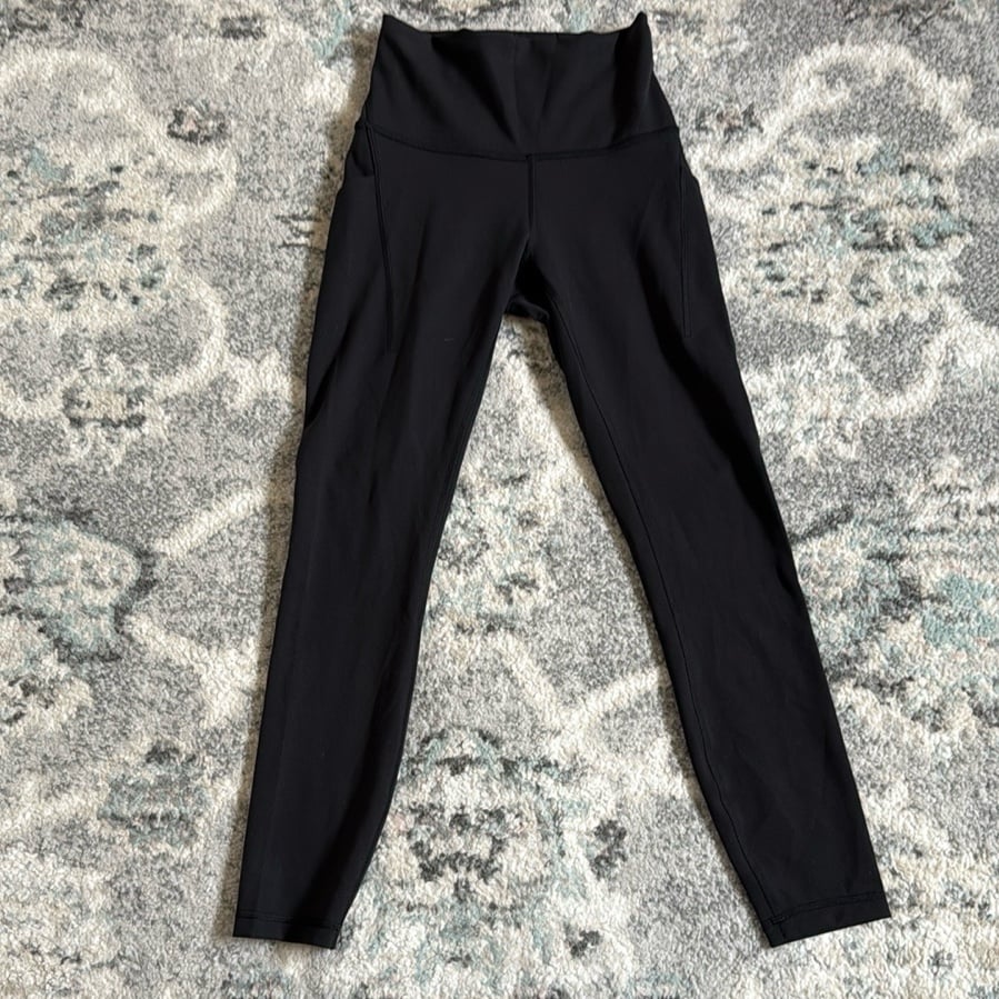 Lululemon Wunder Train High-Rise Tight with Pockets 25