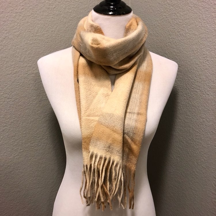 NWOT Nordstrom Plaid Cashmere Scarf