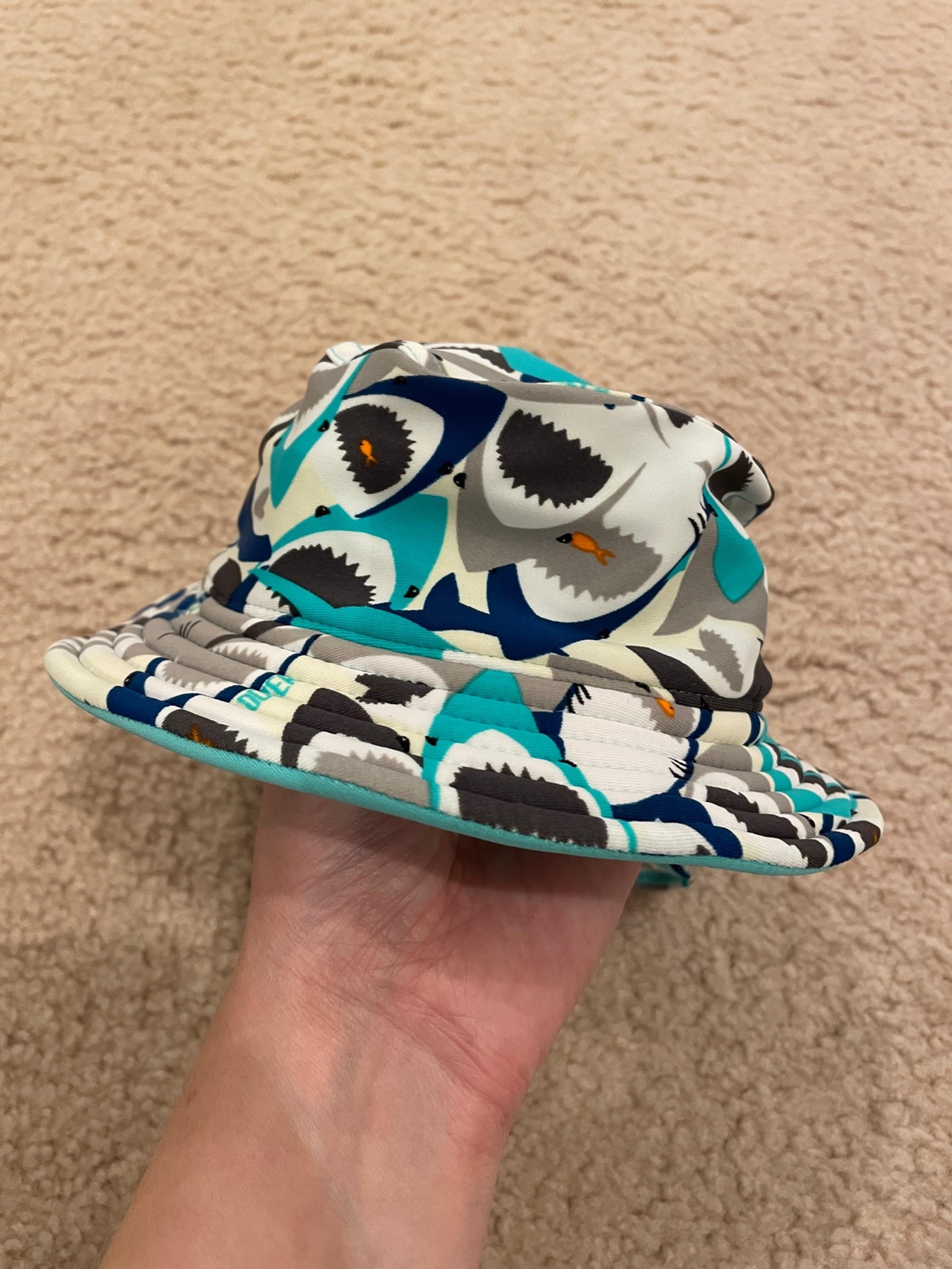 Dozer Baby Boys Bucket - Bubble, Reversible Shark Hat!