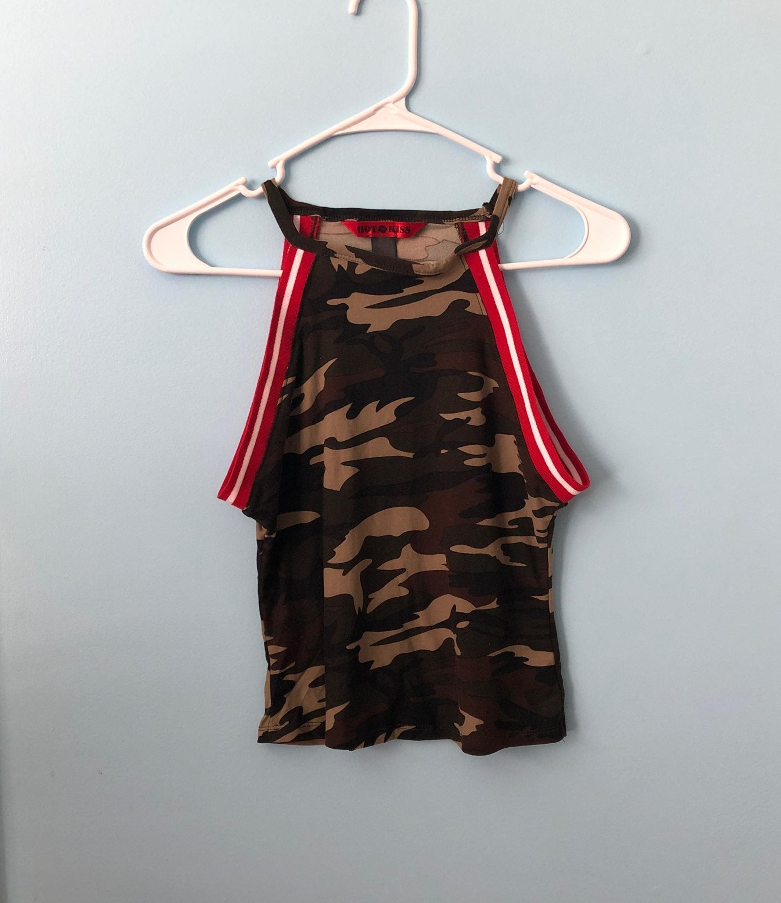 Hot Kiss Camo Tank Top