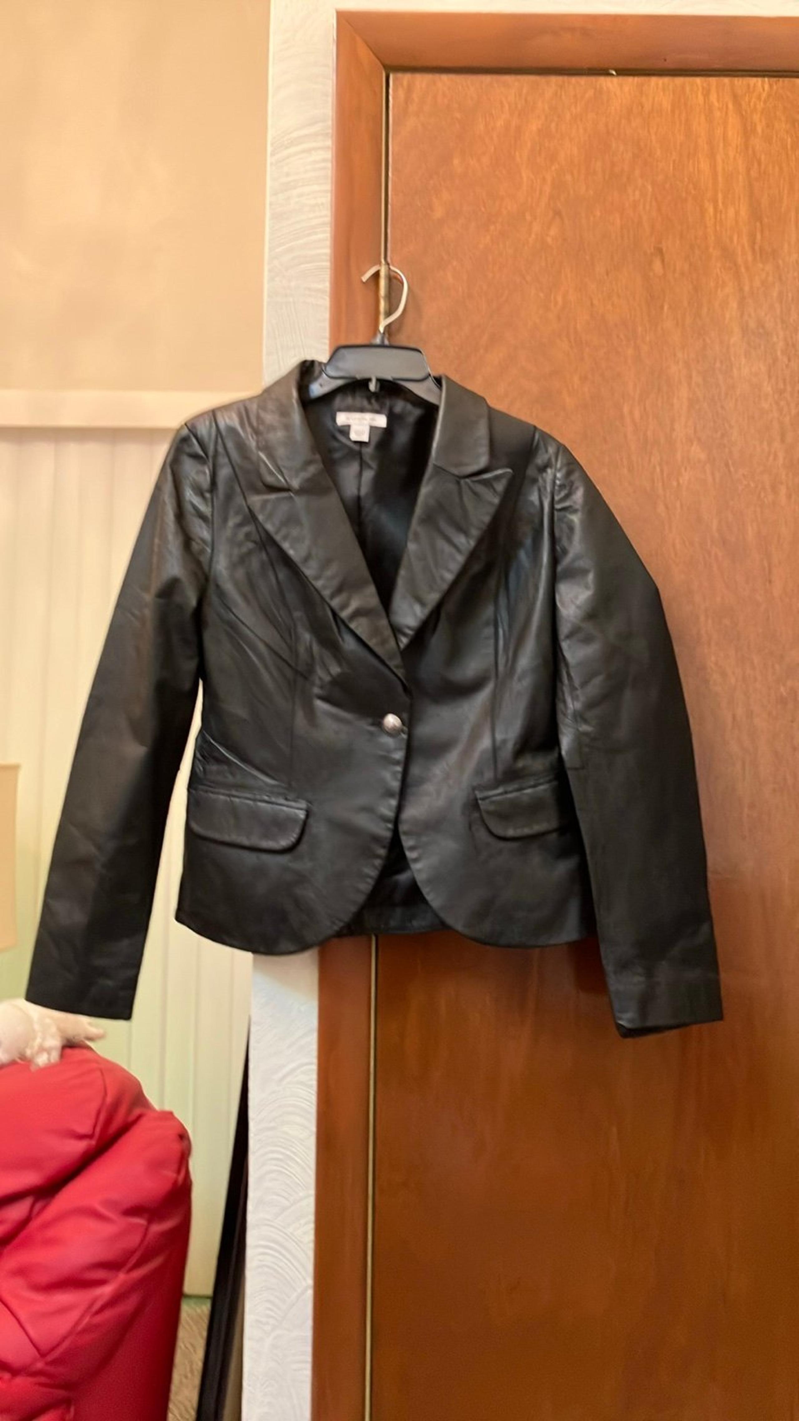 BOSTON PROPER black leather vintage jacket