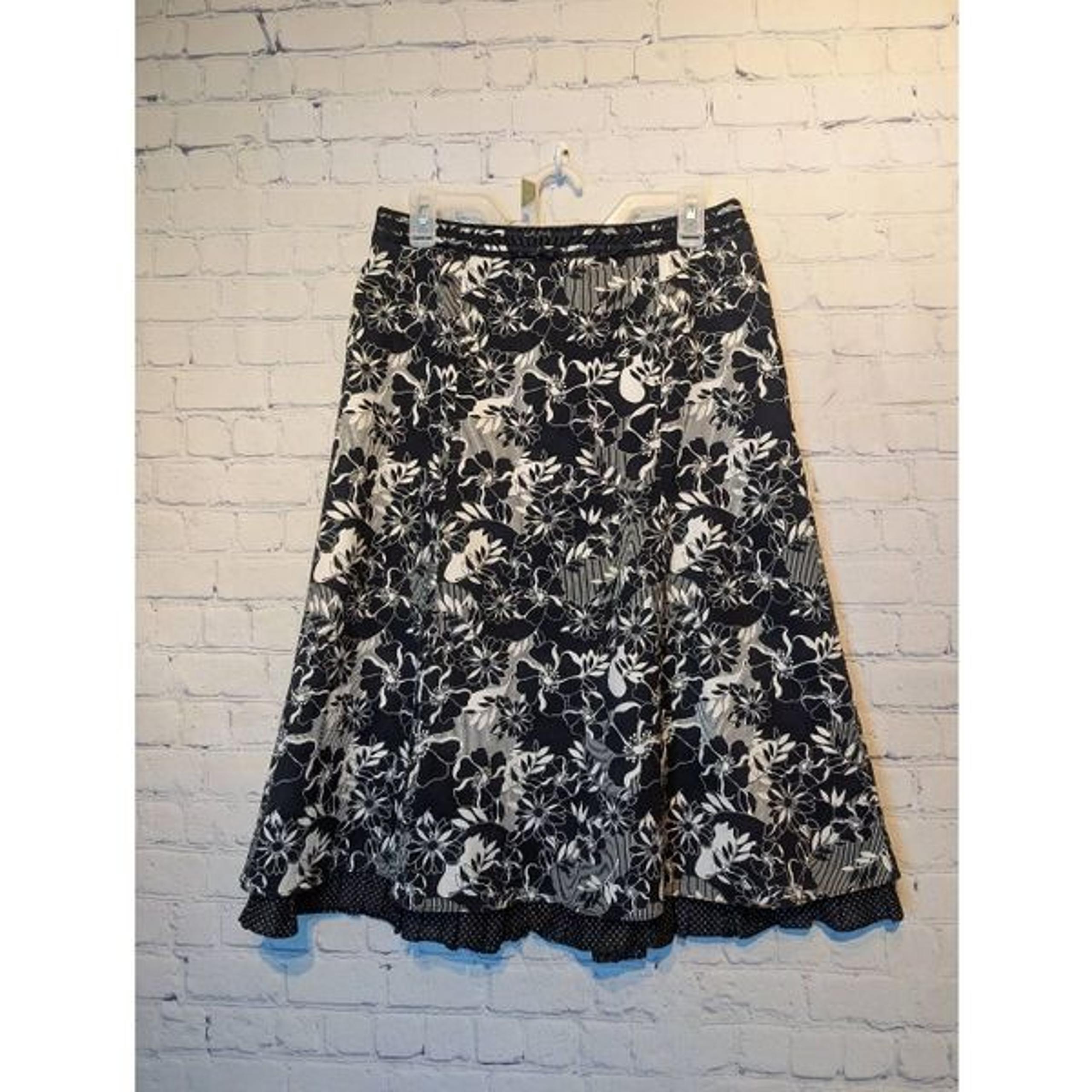 Christopher & Banks A-line skirt size 6