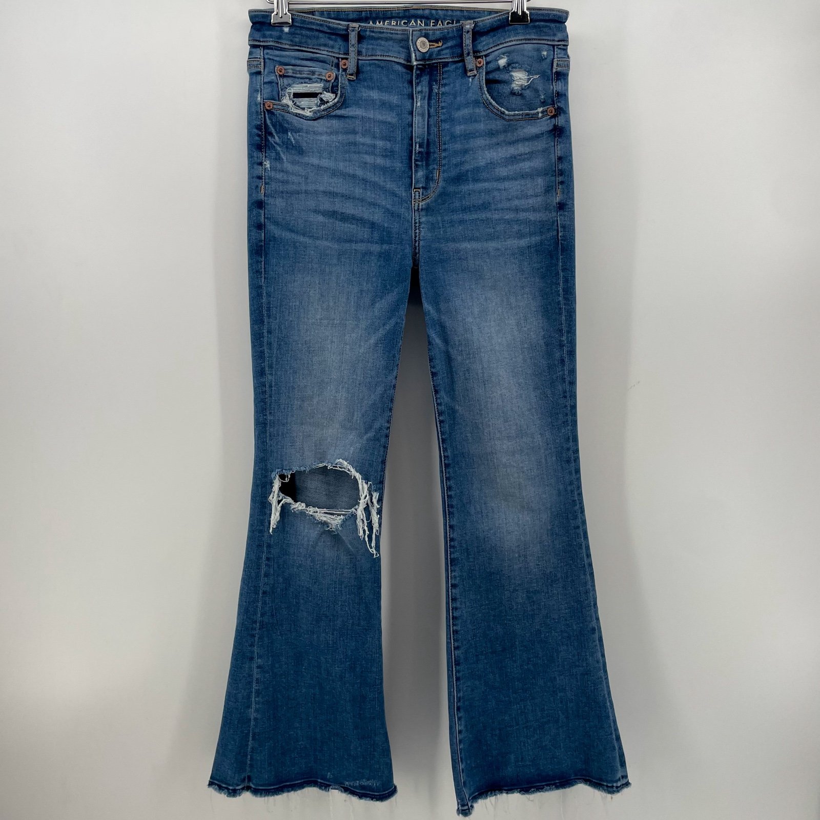 AEO American Eagle Super Hi-Rise Flare Jeans Blue Denim Distressed 4