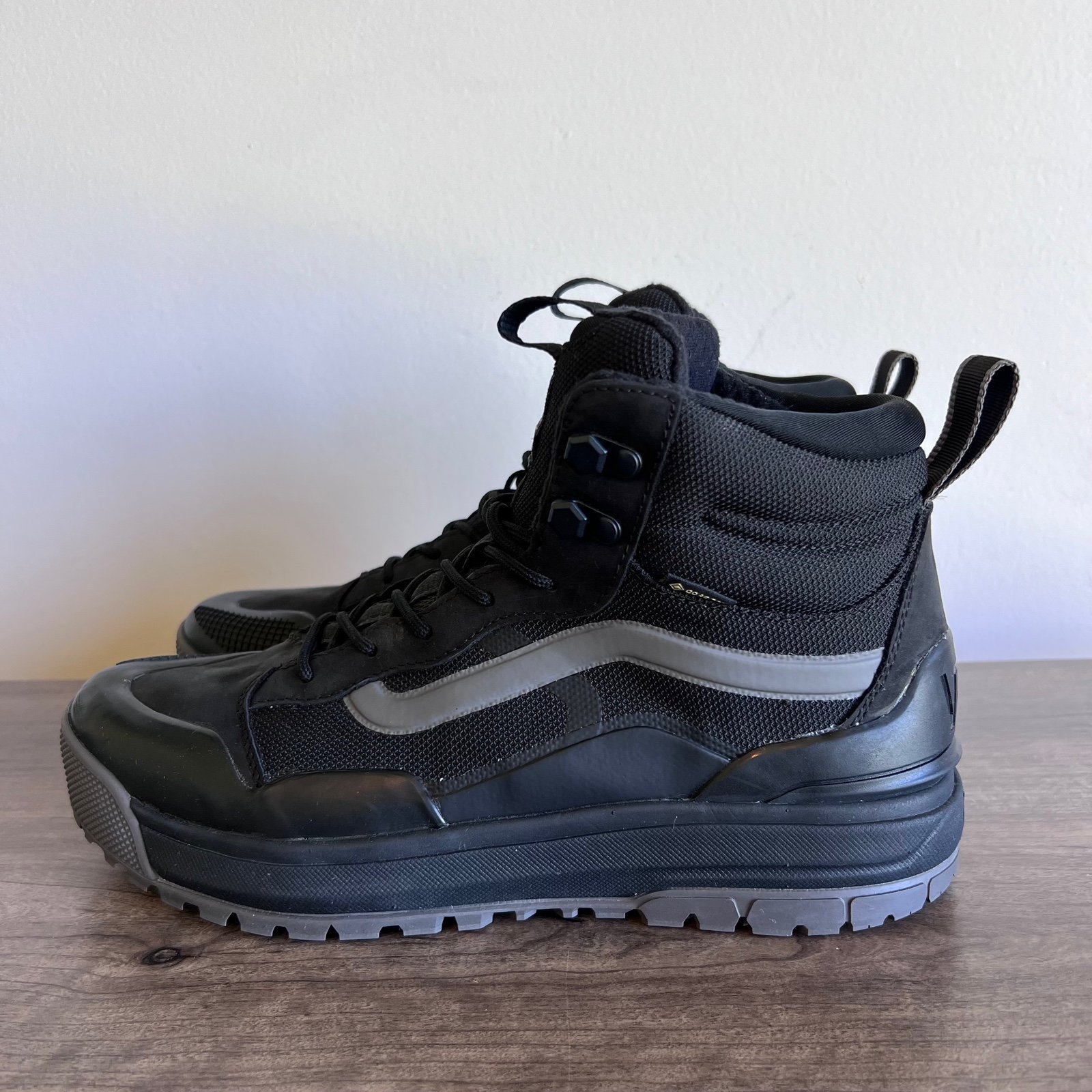 Vans UltraRange Exo MTE Bryan Iguchi Gore-Tex Unisex Boot