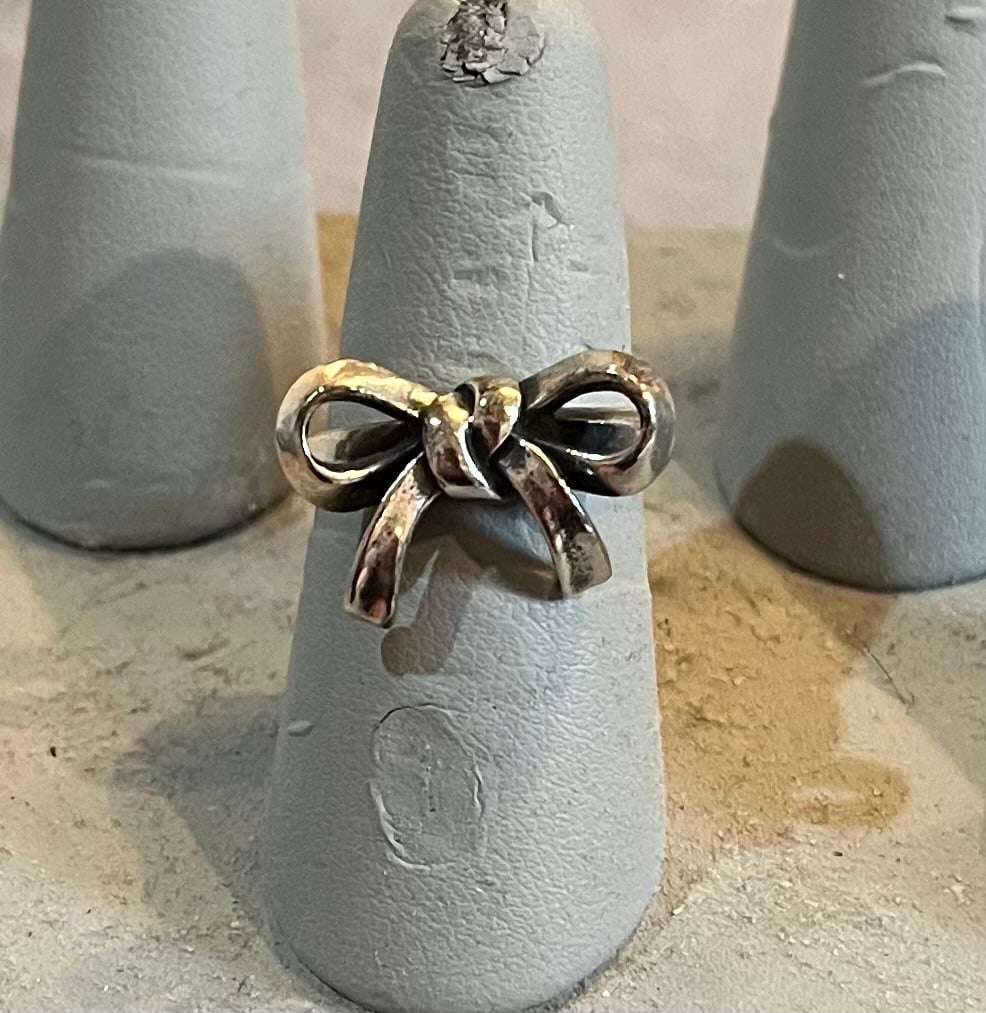 James Avery Bow Ring