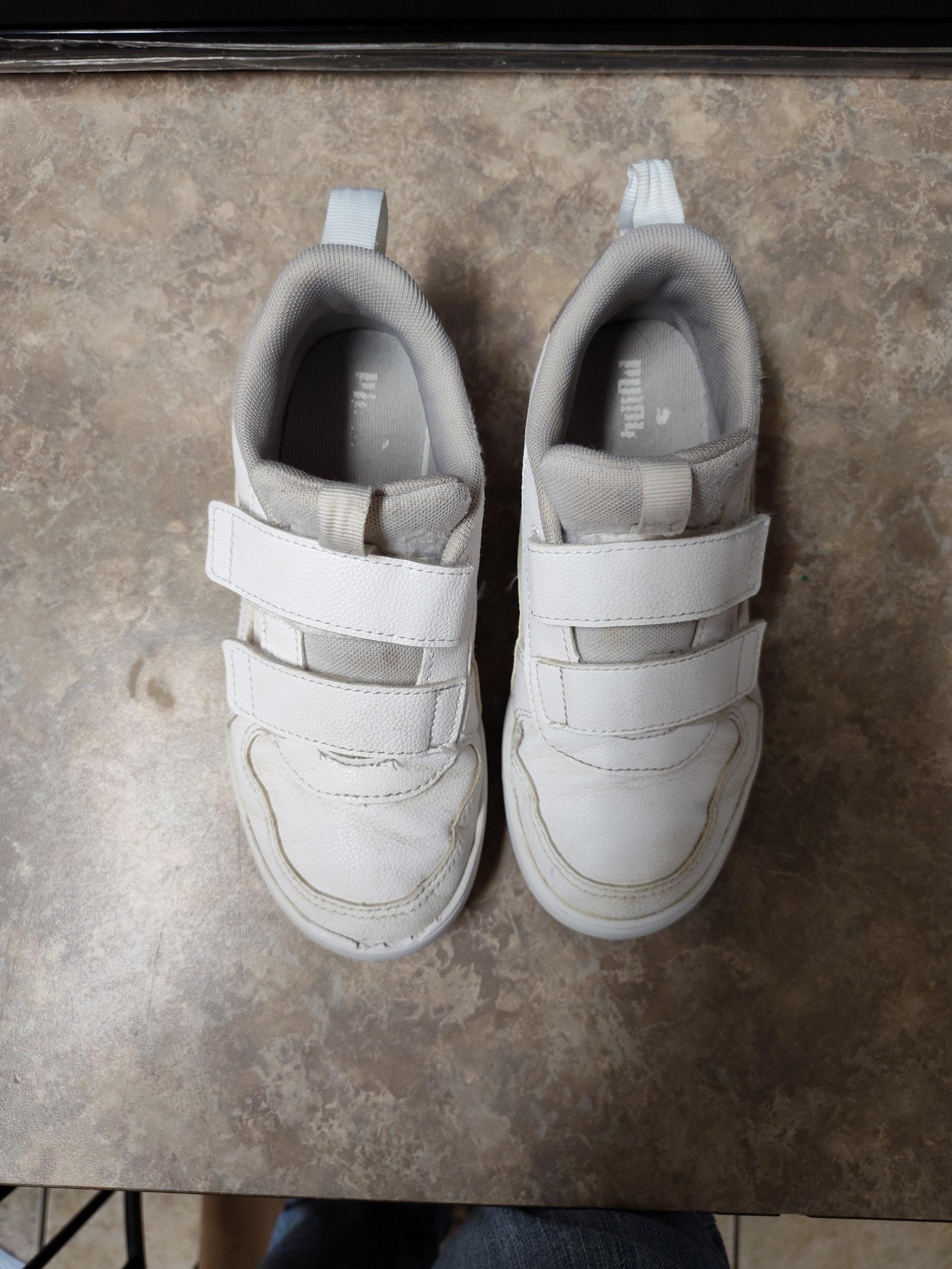 Gently used Puma shoes in size 2 Us little girl