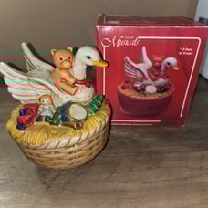 Vintage Ceramic Musicals 12 Days Of Christmas Music Box