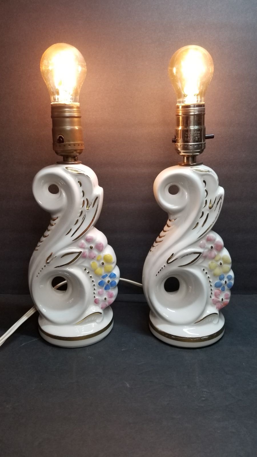Amazing Pair Of Vintage Mid Century Ceramic Lamps!