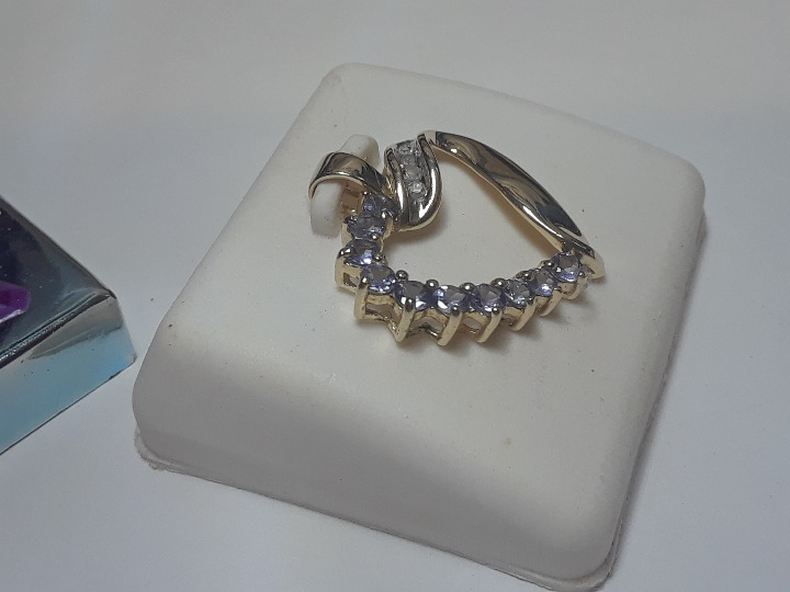 .44ctw Tazanite &Dia 10Kt Heart Pd#13651