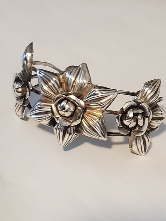 vintage 925 sterling silver large repousse puffy flower cuff bracelet heavy