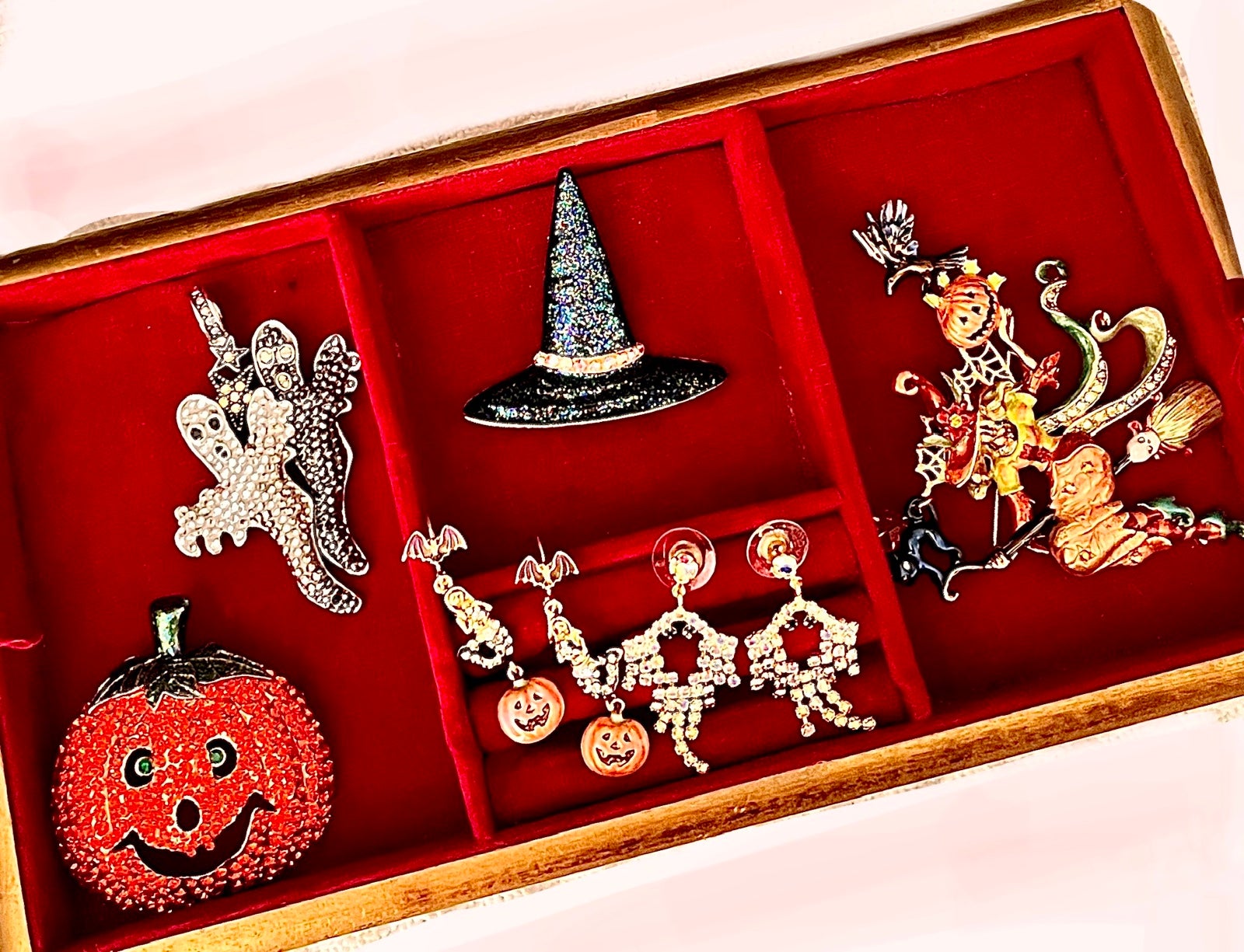 Kirks Folly Earrings, Brooches/Pins, Necklace Halloween Vintage Bundle of 5