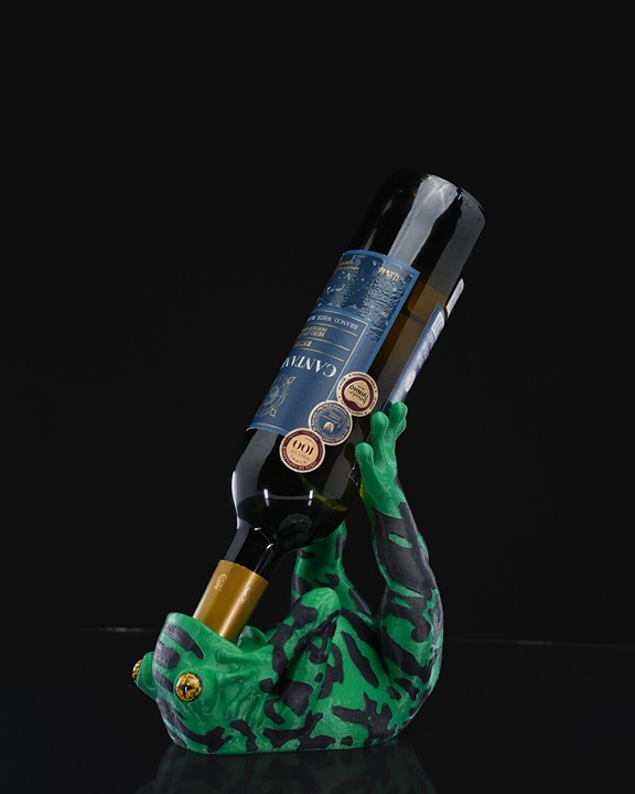 3D Printed Frog Wine Holder