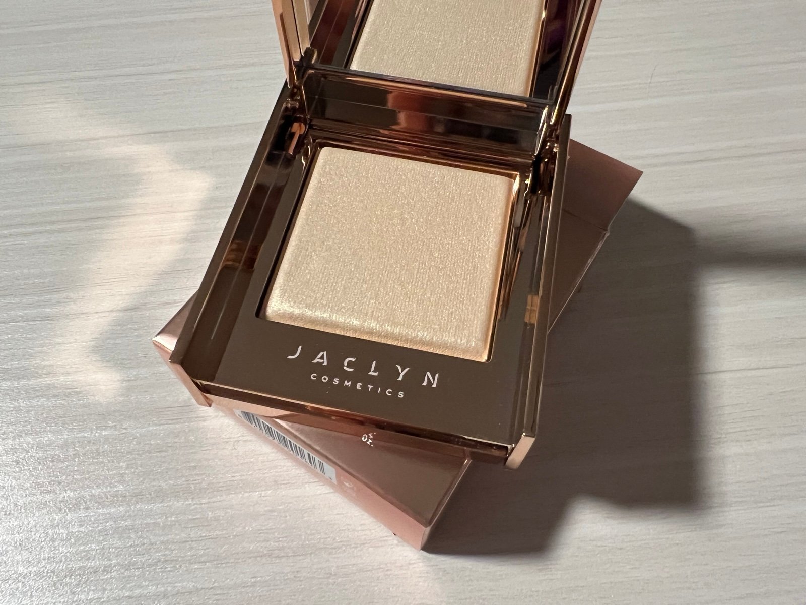Jaclyn Cosmetics Accent Light Highlighter in SPARKS ~ BNIB