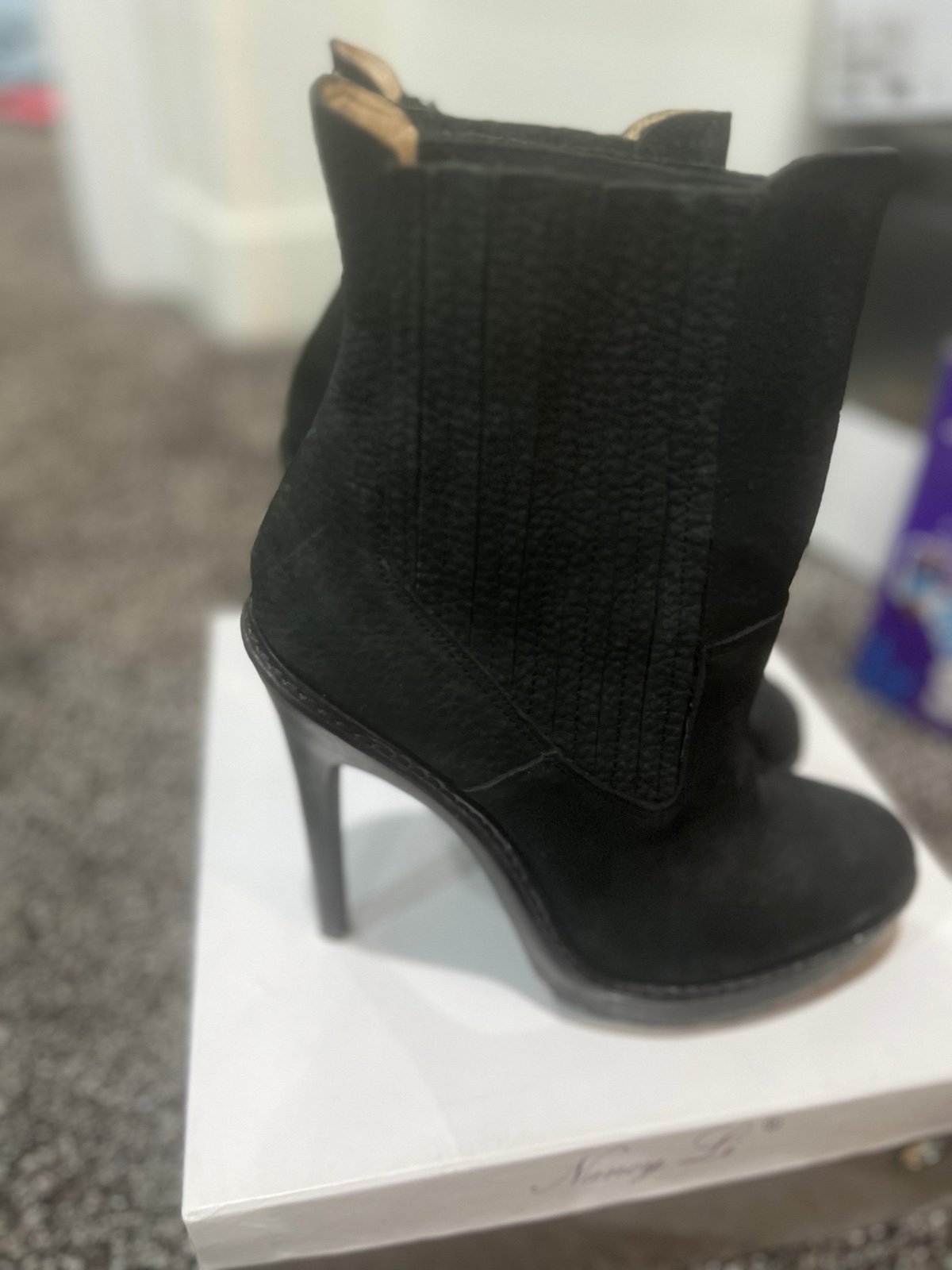 booties heal
