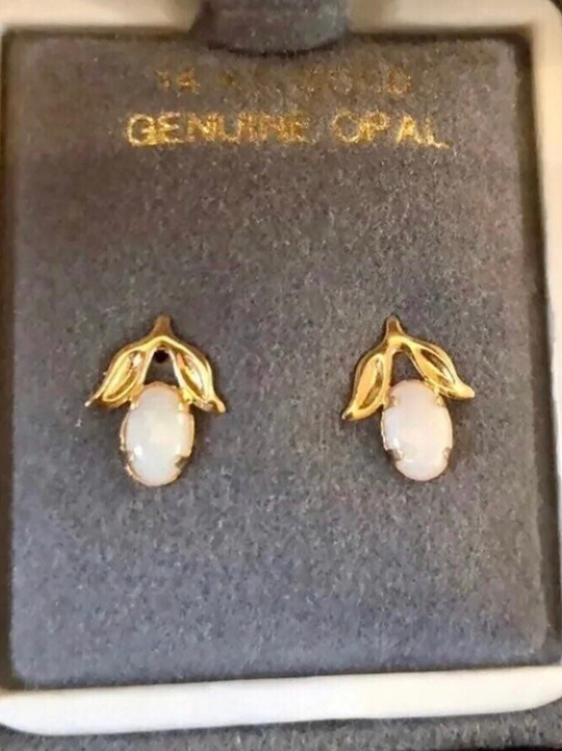 14K Solid yellow gold authentic Opal flower studs