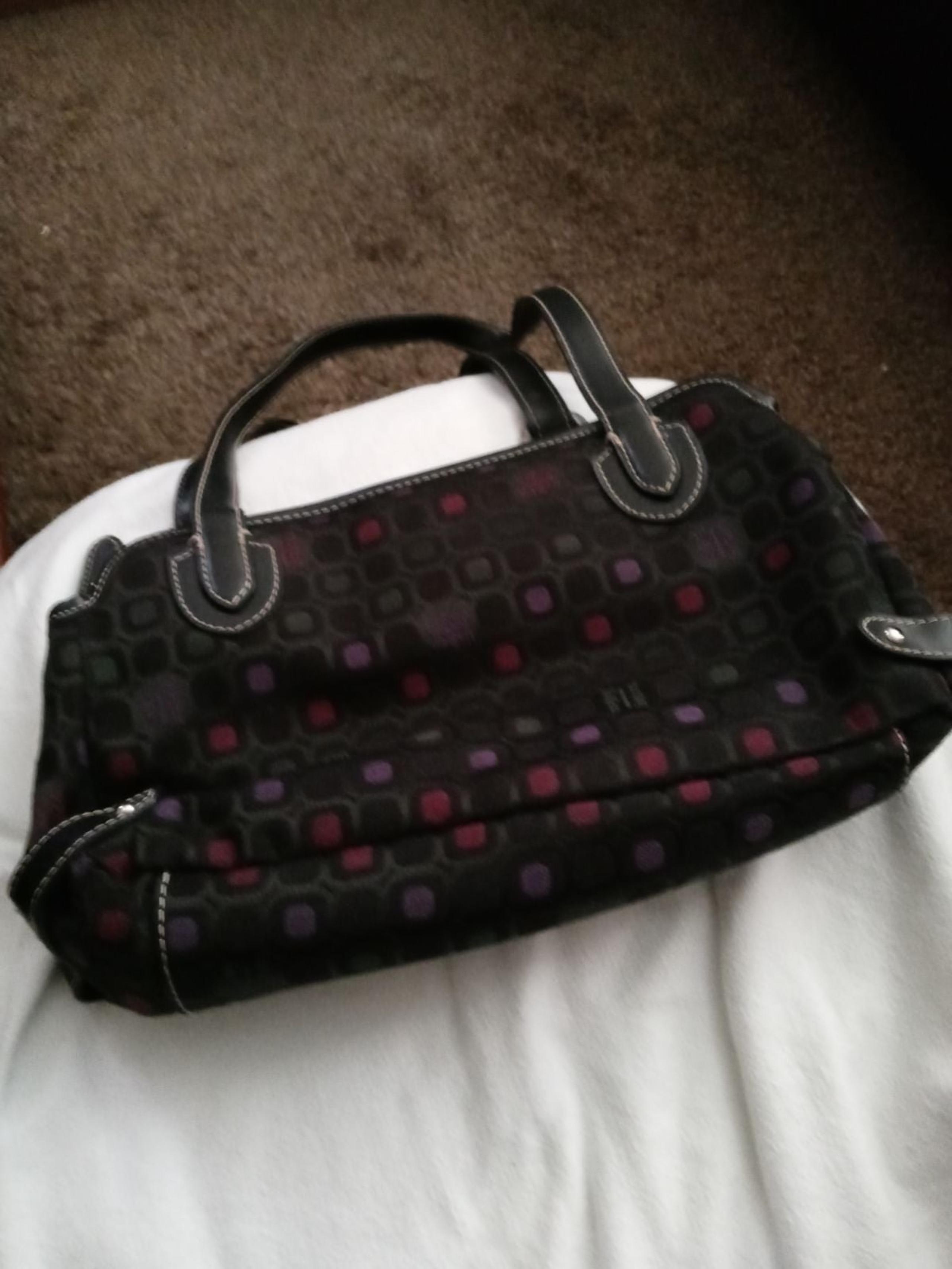 purses and handbags