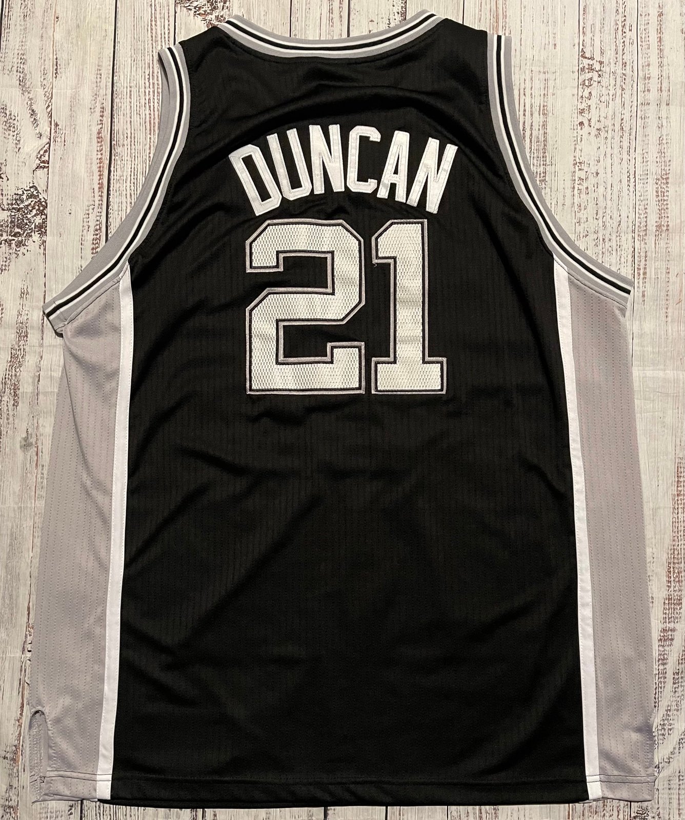 San Antonio Spurs Tim Duncan / Vintage Adidas Jersey - Mens 2XLarge