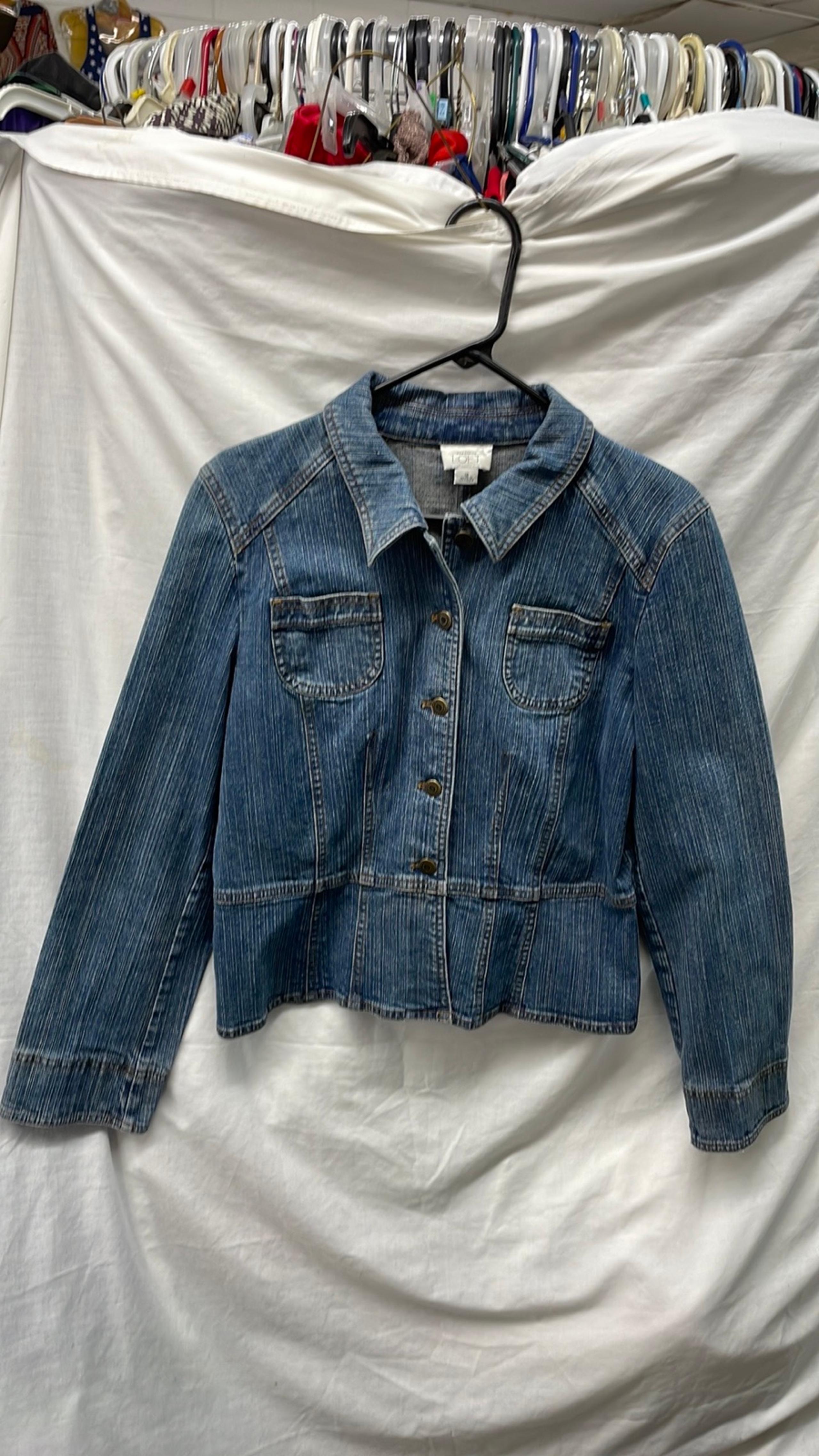 Ann Taylor loft faded pleated back jean jacket ladies sz 12