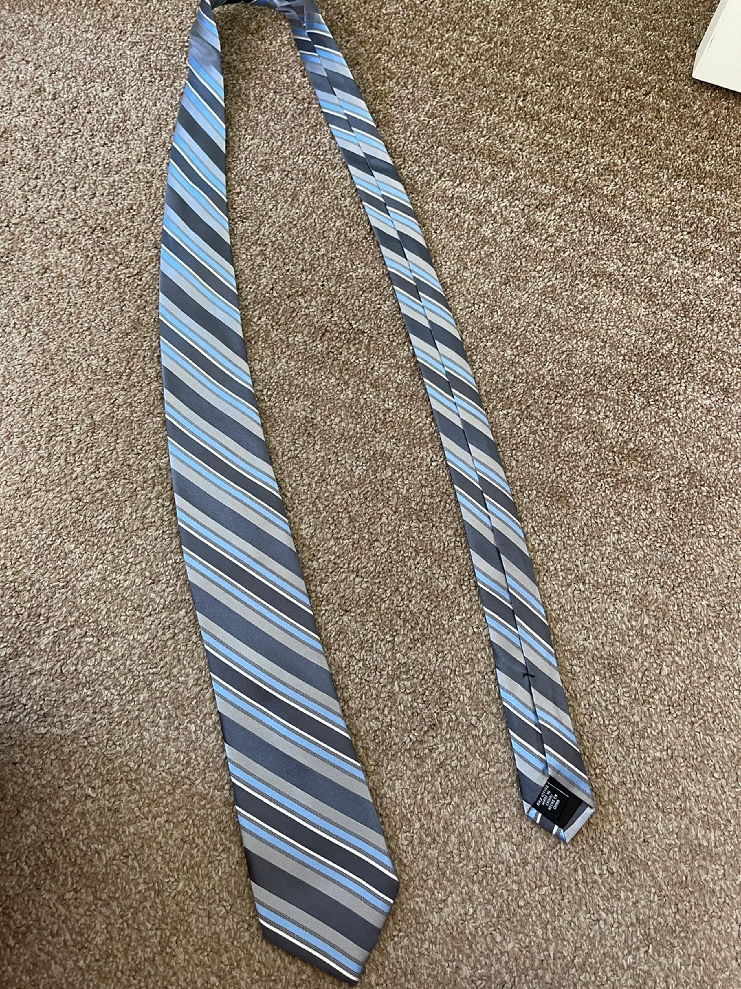 Mens striped silk tie