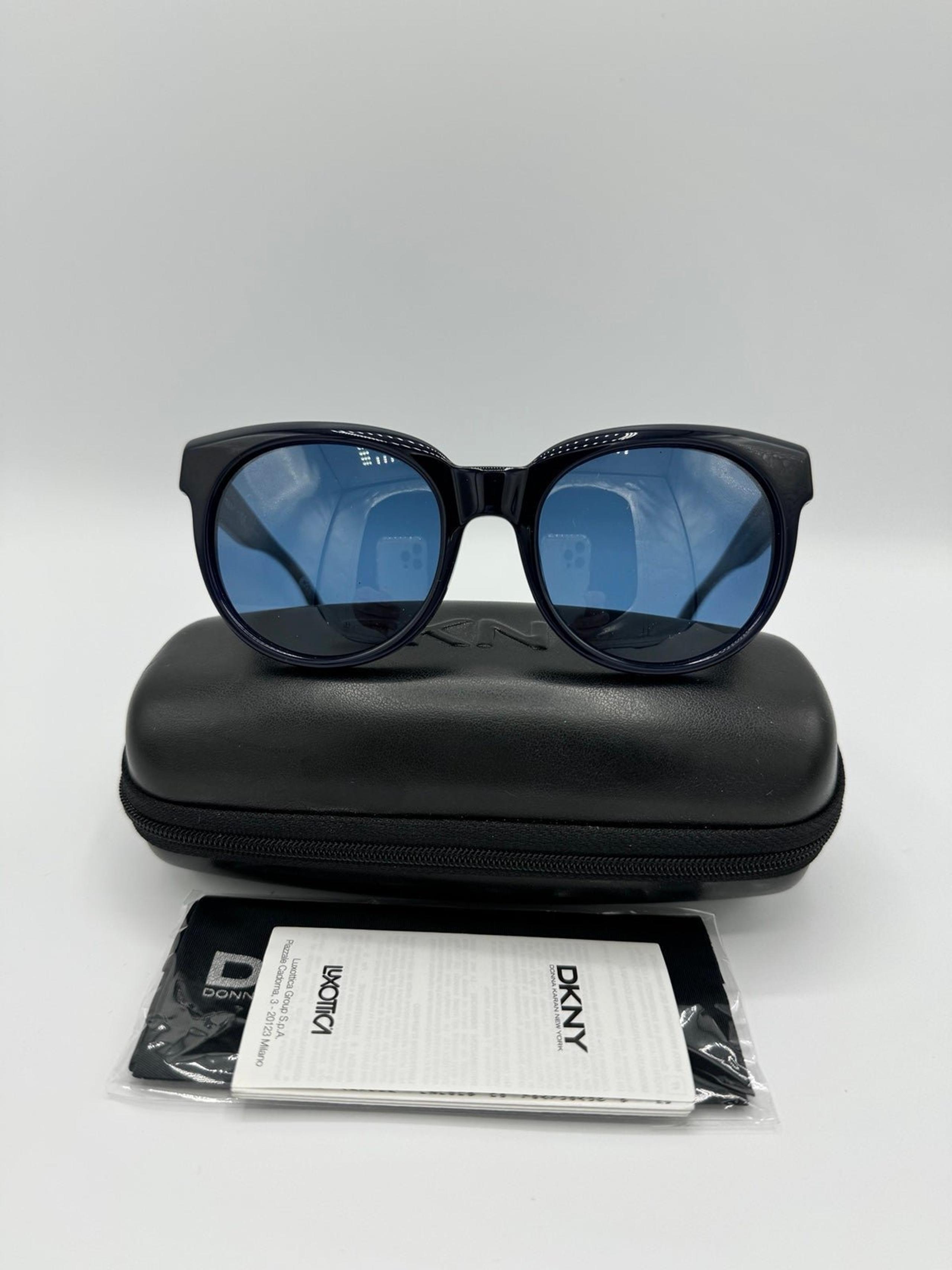DKNY DY 4143 Blue Woman Sunglasses