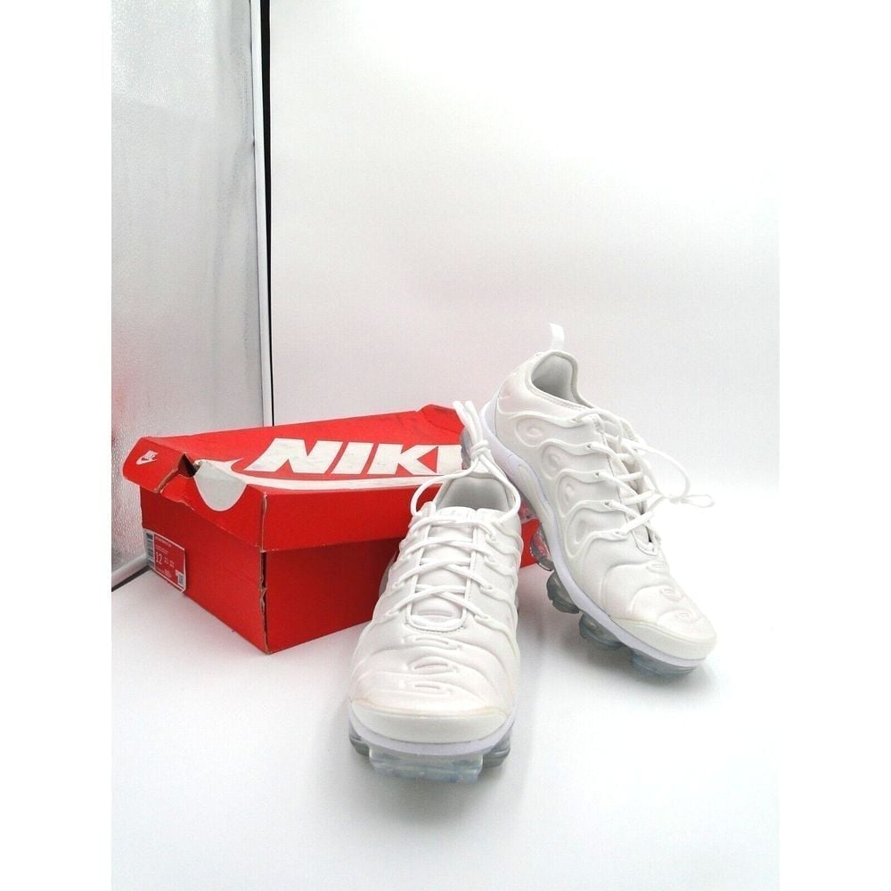 Nike Air Max Vapormax Plus TN White Mens Running Shoe Size 12 In box