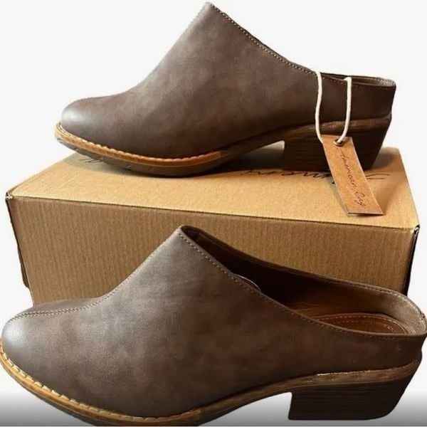 NIB American Rags Women’s Segovia Mule Clogs Shoes Chocolate Brown - Size 9