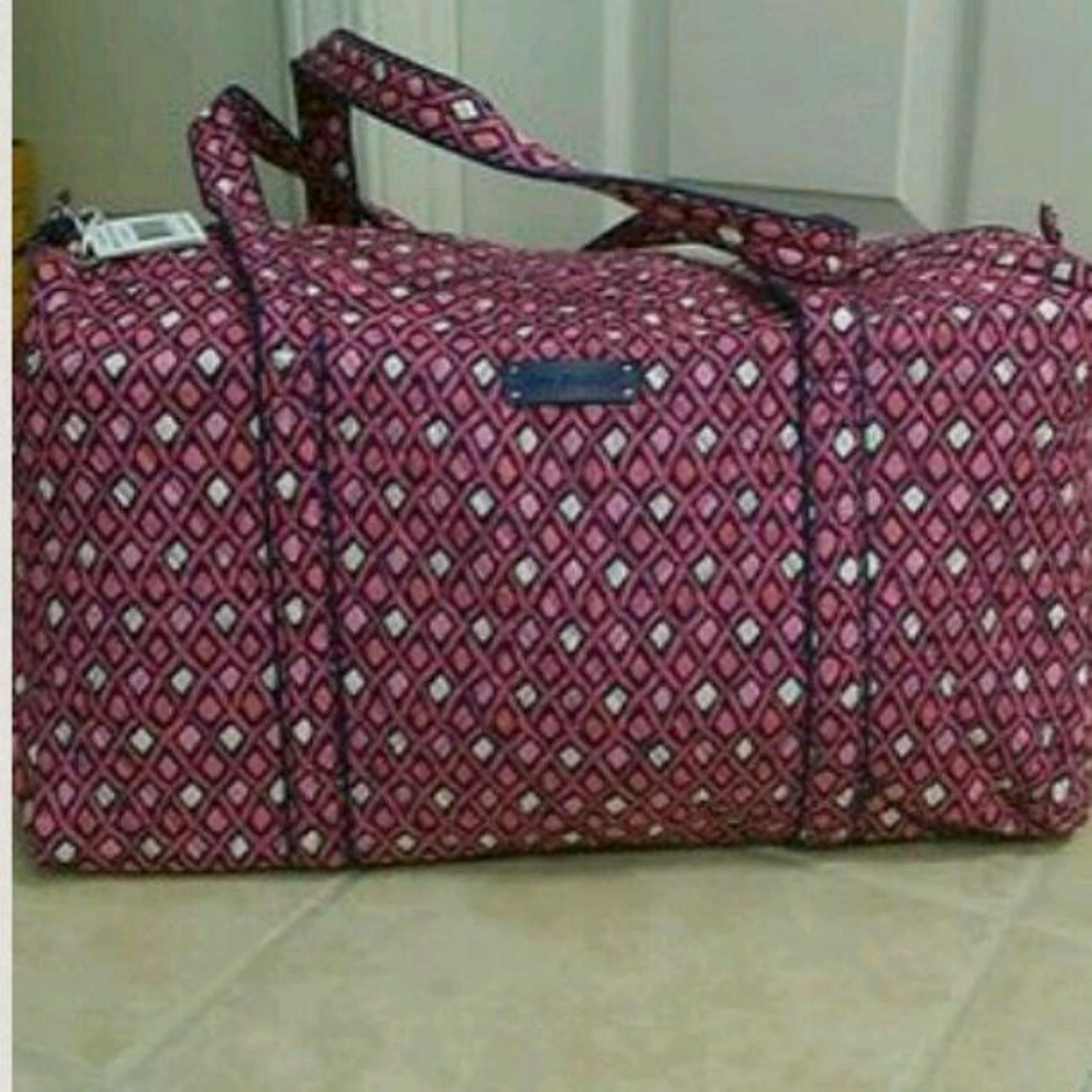 Nwt Vera Bradley large duffle bag