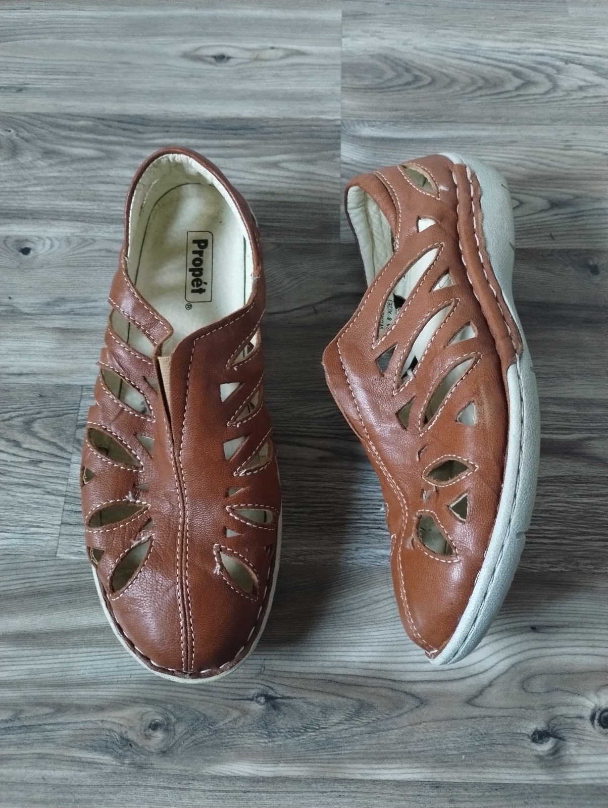 Propet Cameo Slip-On Walking Women Shoe 8X (2E)