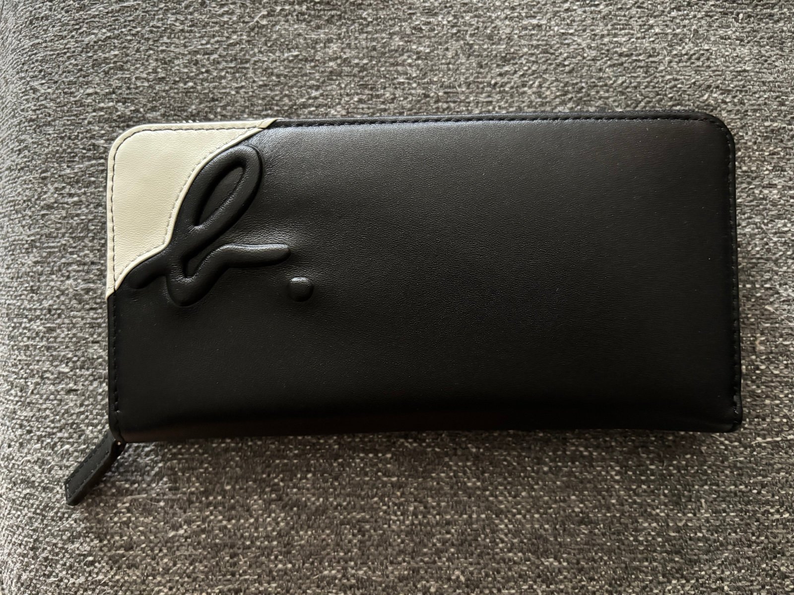 NWT* Agnes B Voyage wallet