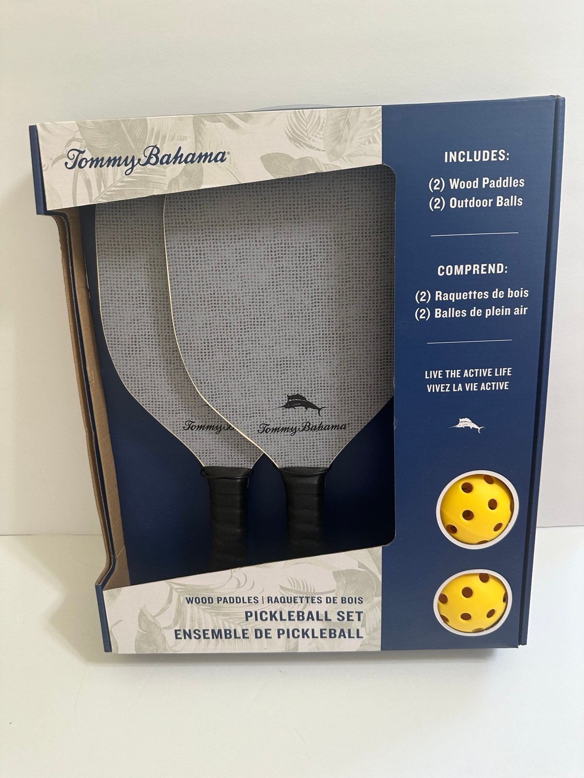 NEW Tommy Bahama Pickleball Set Paddles And Balls