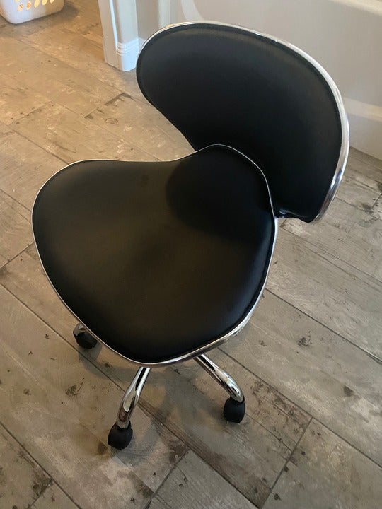 Ergonomic Salon Stool Chair with 360 degree swivel
