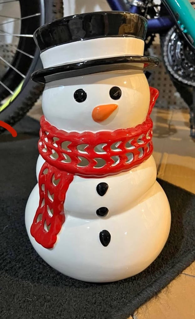 2013 Snowman luminary bath and body works