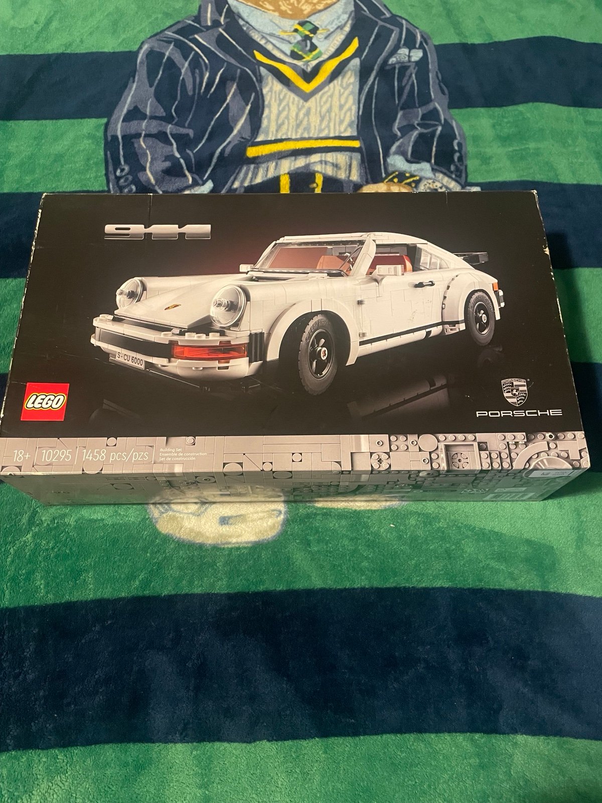 LEGO Porsche 911 2 n 1 Collectible Car set.