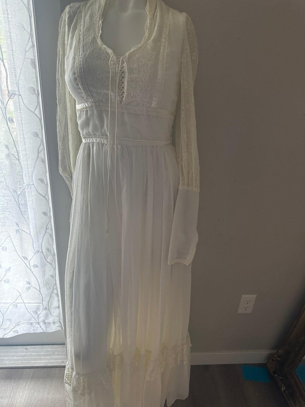 Vintage Gunne Sax White Corset Long Balloon Sleeve Dress with Lace